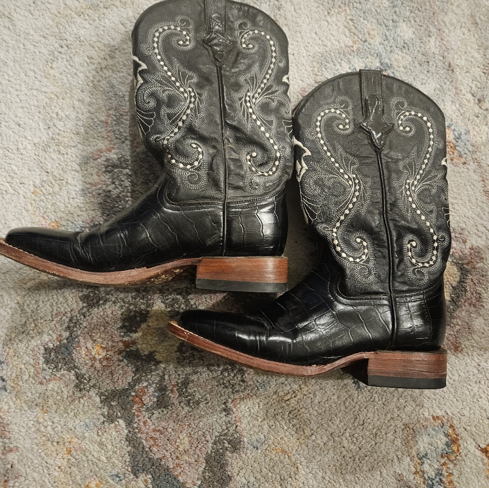 Womens Ferrini Leather Cowboy Boots Size 7B, Still In great shape